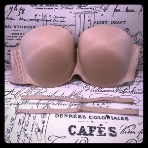 Victoria’s Secret strapless bra 36DDD(F)